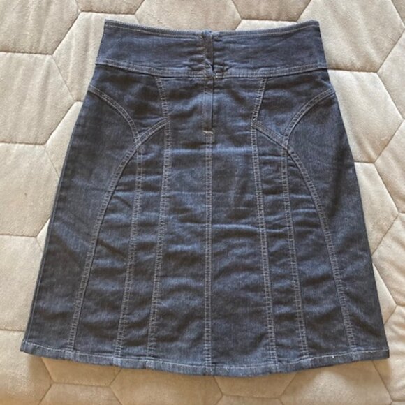 RW&CO. Premium Denim Dark Blue A Line Skirt - Size 0 - Picture 2 of 7